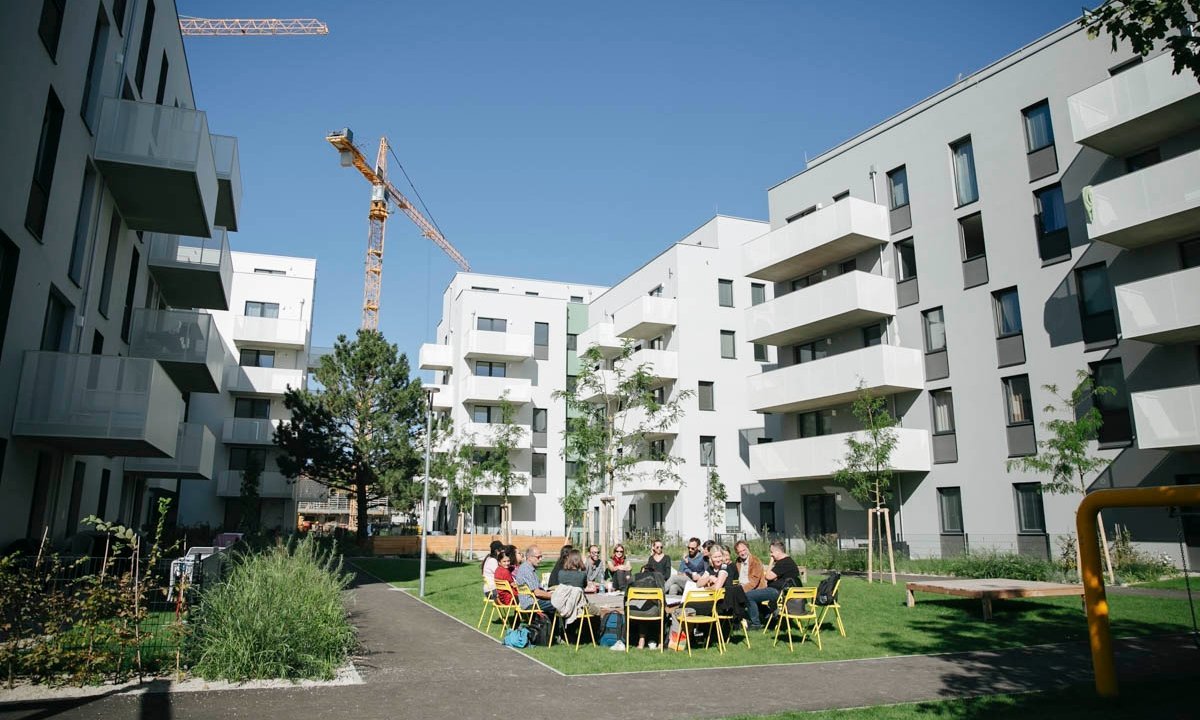 Die ersten BewohnerInnen trafen sich bei der Nachbarschaftswoche.